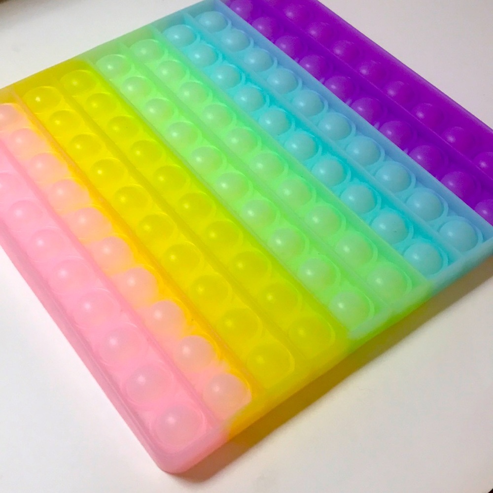 20in Rainbow Pop it